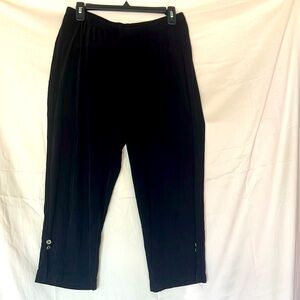 Black Chico Travelers Capris size 2